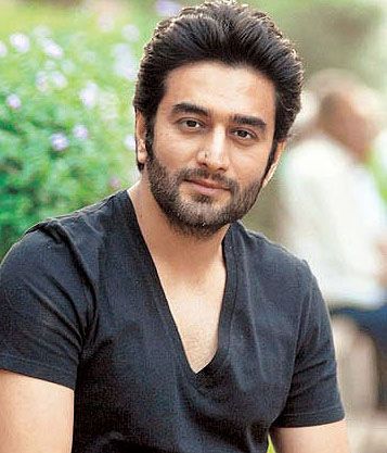 शेखर बचाउ अभियानमा संकलन भएको रकम हस्तान्तरण