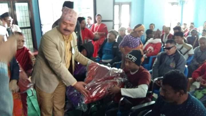२८औ अन्तरास्ट्रिय अपांगता दिवसको अवसर पारेर अपाङ्ग भएका हरुको लागि कम्मल वितरण कार्यक्रम सम्पन्न