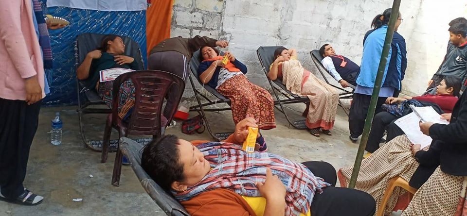 न्यू लुम्विनी द्वारा आयोजित रक्तदान कार्यक्रममा  ३० यूनिट रगत संकलन