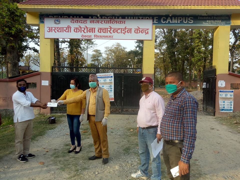 विपद व्यवस्थापन कोषमा श्री जनप्रीय सामुदायिक बन उपभोक्ता समुहको एक लाख सहयोग