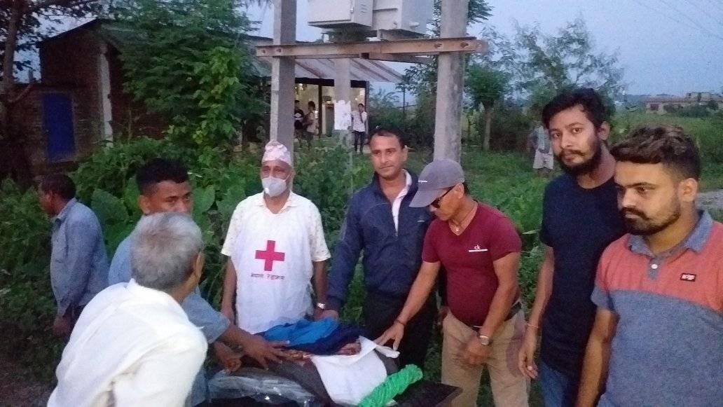 विपदमा परेकाहरुलाई रेडक्रस देवदहको सहयोग