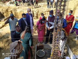 सिसपुर स्वास्थ्य चौकीको शिलन्यास