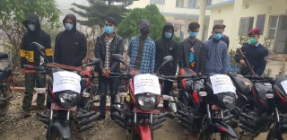 चोरी भएको मोटरसाइकल र स्कुटरसहित ७ जना पक्राउ