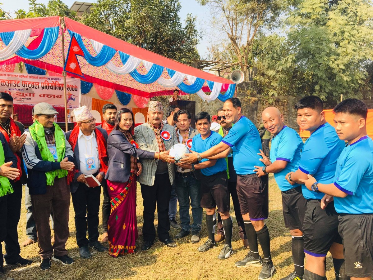 डि-युनिटी कप फुटवल प्रतियोगिता सुरु,उद्घाटन खेलमा आयोजक निलो बिजयी