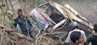 दाउन्ने दुर्घटना अपडेट:घाइते मध्य तीन जनाको मृत्यु