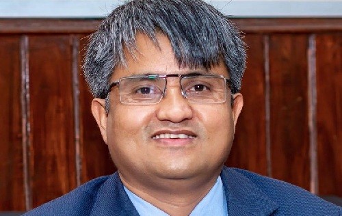 सुर्य थापाको ट्वीट:माधव नेपाल "गद्दार " हुन्।
