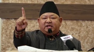 प्रेम आलेसहित ओली पक्षका ८  सांसदद्वारा फ्लोर क्रस