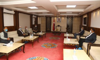 सत्तारुढ गठबन्धनको बैठक बालुवाटारमा सुरु, मन्त्रिपरिषद विस्तारको तयारी