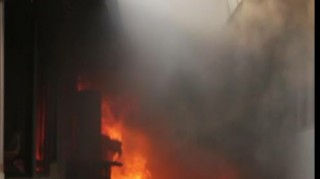बालाजु औद्योगिक क्षेत्रको बिस्कुट फ्याक्ट्रीमा भीषण आगलागी