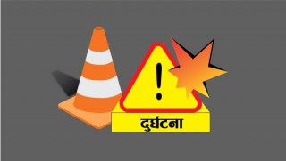 सैनामैनामा ट्रकले ठक्कर दिंदा आमाछोराको मृत्यु