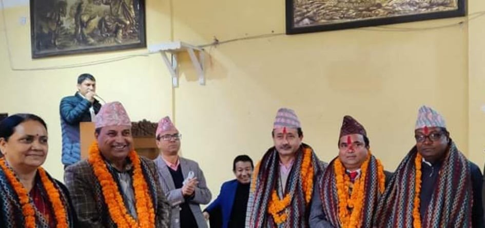 बुटवल उपमहानगरपालिकामा प्रमुख प्रशासकीय अधिकृत रेग्मीको विदाई,भारतीलाइ स्वागत