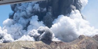 इन्डोनेसियामा ज्वालामुखी विस्फोट:हाल सम्म ३४ जनाको मृत्यु