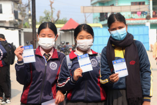 देवदहमा पहिलो दिन ४ हजार २२० जना बालबालिकाले लगाए कोरोना बिरुद्दको खोप