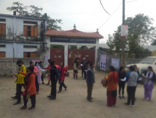 केरवानी मावीका शिक्षकद्वारा अभिभावक माथी हातपात