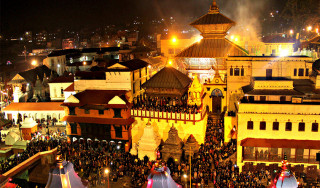 आज महाशिवरात्रि,पशुपतिमा दर्शनार्थीको घुइँचो