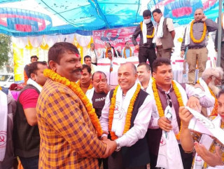 ओसतिया र रोहिणीमा विभिन्न पार्टी परित्याग गरि ४५० बढी माओवादी केन्द्रमा प्रवेश