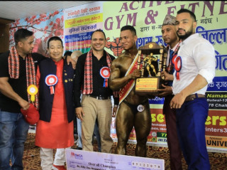 अनिश थापाले उचाले 'मिष्टर रुपन्देही' को उपाधि