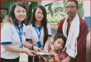 नवलपरासीकी मृगौला पिडित दीपा मगरलाई मगर संसारको आर्थिक सहयोग
