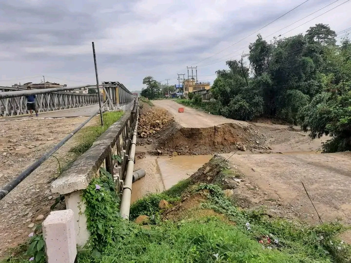 सुनवलमा डाइभर्सन बगायो,बैकल्पिक सडक प्रयोग गर्न आग्रह