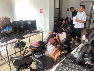 तिलोत्तमास्थित कल सेन्टरमा प्रहरीको छापा, १५० बढी युवा युवती पक्राउ