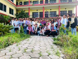 सगरमाथा आवसिय माविमा कक्षा १२ उत्तीर्ण विद्यार्थीलाई सम्मान