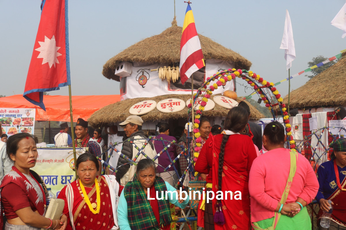 सुनवल मेला : मगर मौलिक घर दर्शकको रोजाई बन्दै