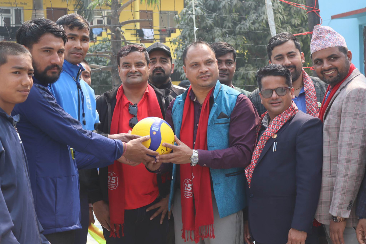 देवदह इङ्ग्लिस बोर्डिङ्गमा नगर स्तरीय छात्र भलिबल प्रतियोगिता शुभारम्भ