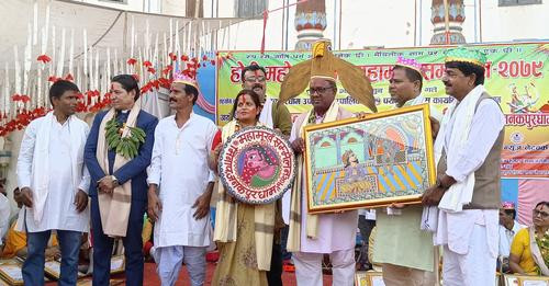 ऋषि धमलालाई पटमूर्खको उपाधि