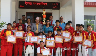 भारतमा स्वर्ण र रजत पदक विजेता खेलाडीलाई देवदह नगरपालिकाद्वारा सम्मान