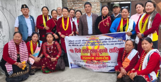 तिलोत्तमामा मगर महिला संघको आयोजनामा १५ दिने हाते तान बुन्ने तालिम