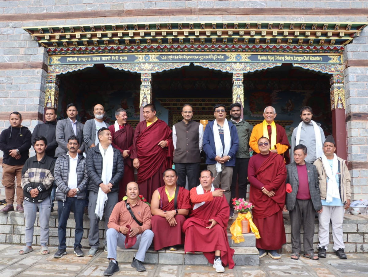 निर्माण सम्पन्न हुँदै हेलम्बुका गुम्बाहरु