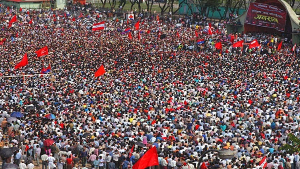 गणतन्त्र, के लिएर आइस ?