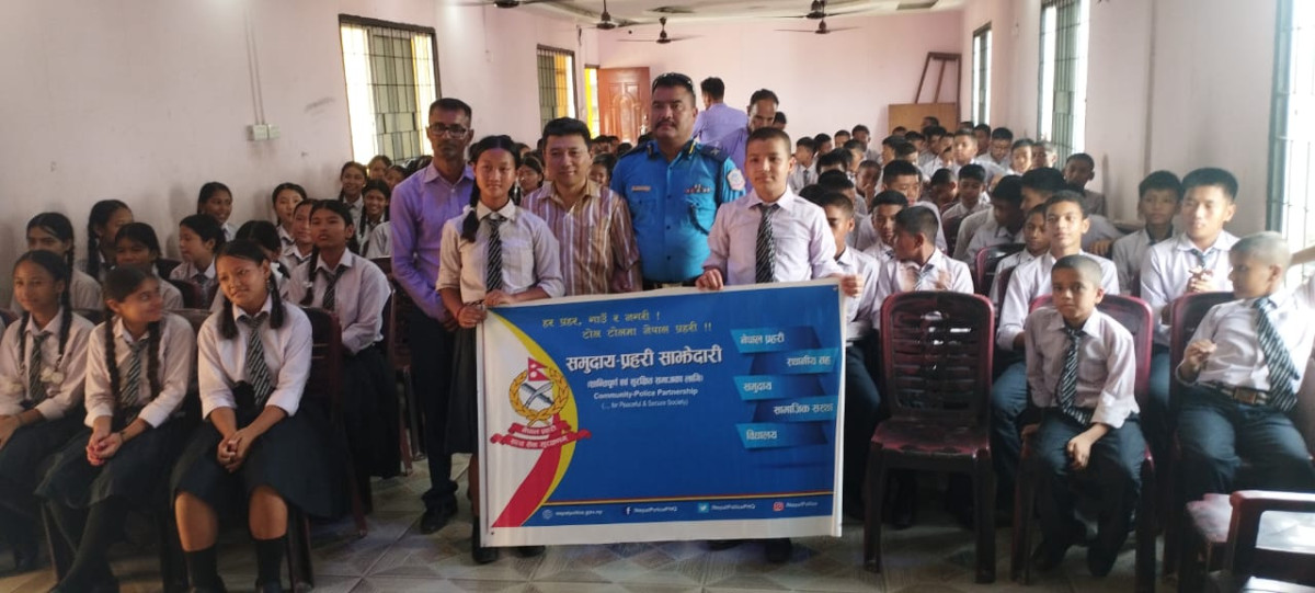 देवदह मदर टङ्स एकेडेमीमा साइवर सुरक्षा सम्बन्धि सचेतनामूलक कार्यक्रम