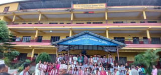न्यू नमुना ईङ्गलिस बोर्डिङ्गमा एसईई उत्तीर्ण विद्यार्थीहरुलाई बधाई तथा सम्मान