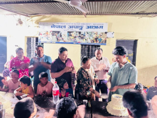 फजुल खर्च कटौती गर्दै सुशनले मनाए अपाङ्ग आश्रममा जन्मदिन
