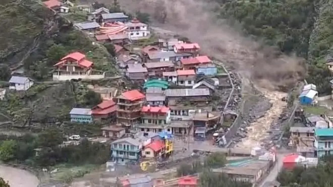 भारत उत्तरकाशीको बाढी : बेपत्ता ५० जनाको खोजी तीव्र