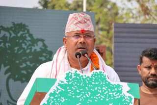 स्वदेशमै युवालाई रोजगारीको ग्यारेन्टि आवश्यक : रुपन्देही -१ का उम्मेदवार हिराबहादुर खत्री