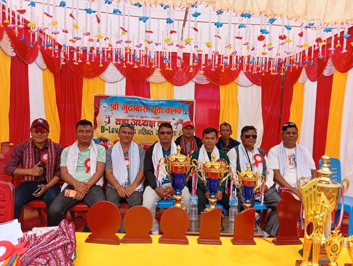 देवदहको मुढावासमा आयोजित भलिबल प्रतियोगिताको उपाधि मुर्गिया स्पोर्ट्स क्लबलाई